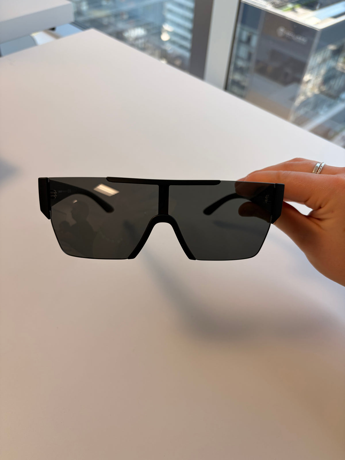 Burberry BE4291 Designer Sunglasses – Made in Italy