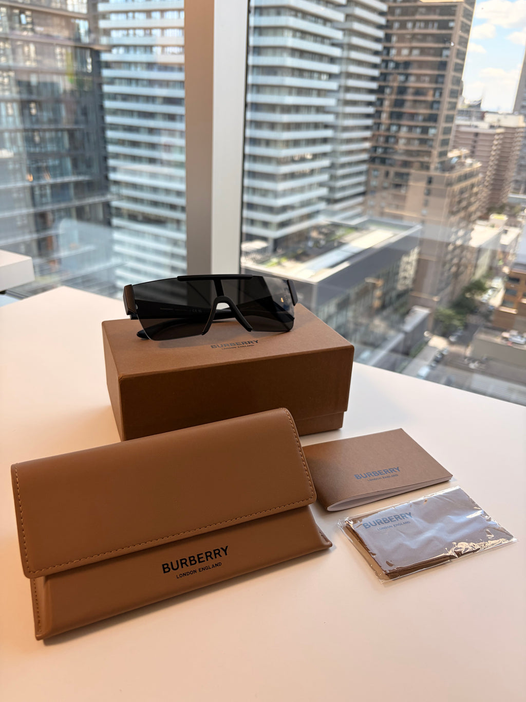 Burberry BE4291 Designer Sunglasses – Made in Italy