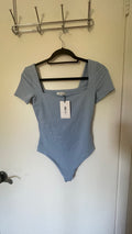 Aritzia Babaton Manner Top